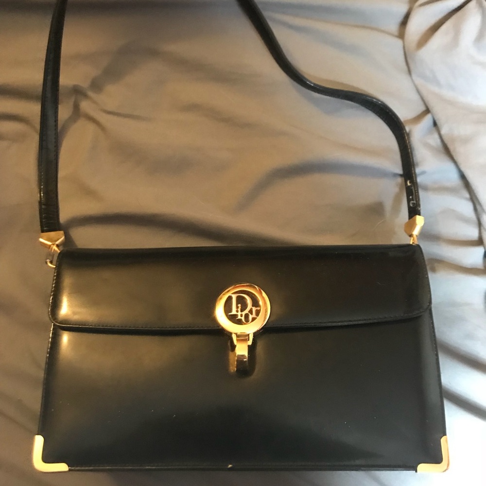 Authentic Leather Christian Dior shoulder bag